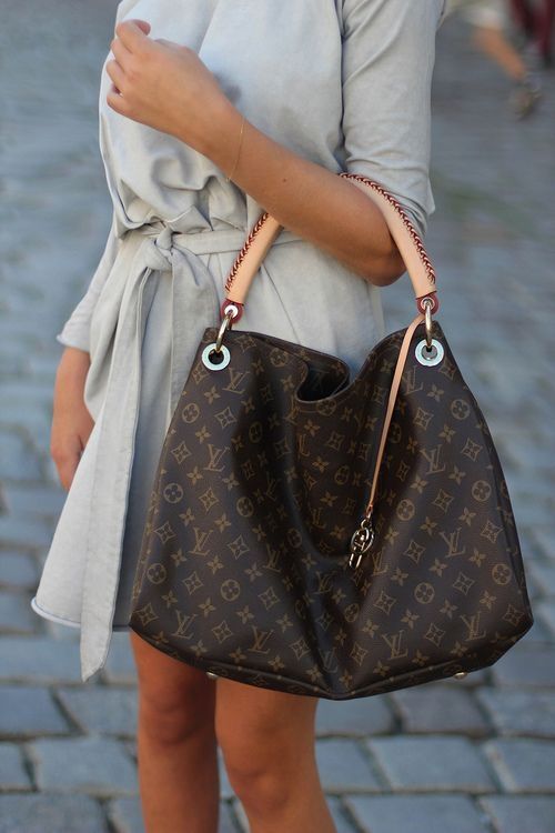Pin on Outfits with Louis Vuitton Bags